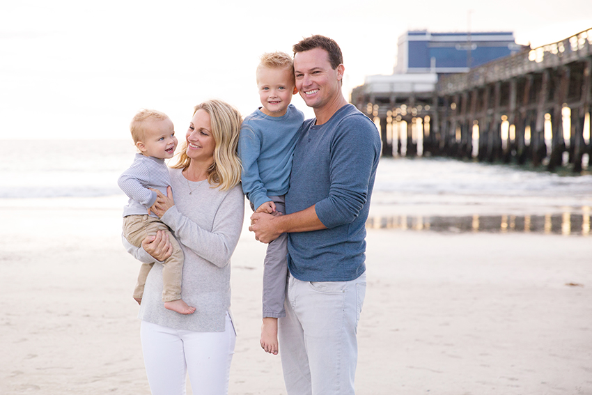 Beach Family Photoshoot by Kristin Eldridge at the Newport Pier