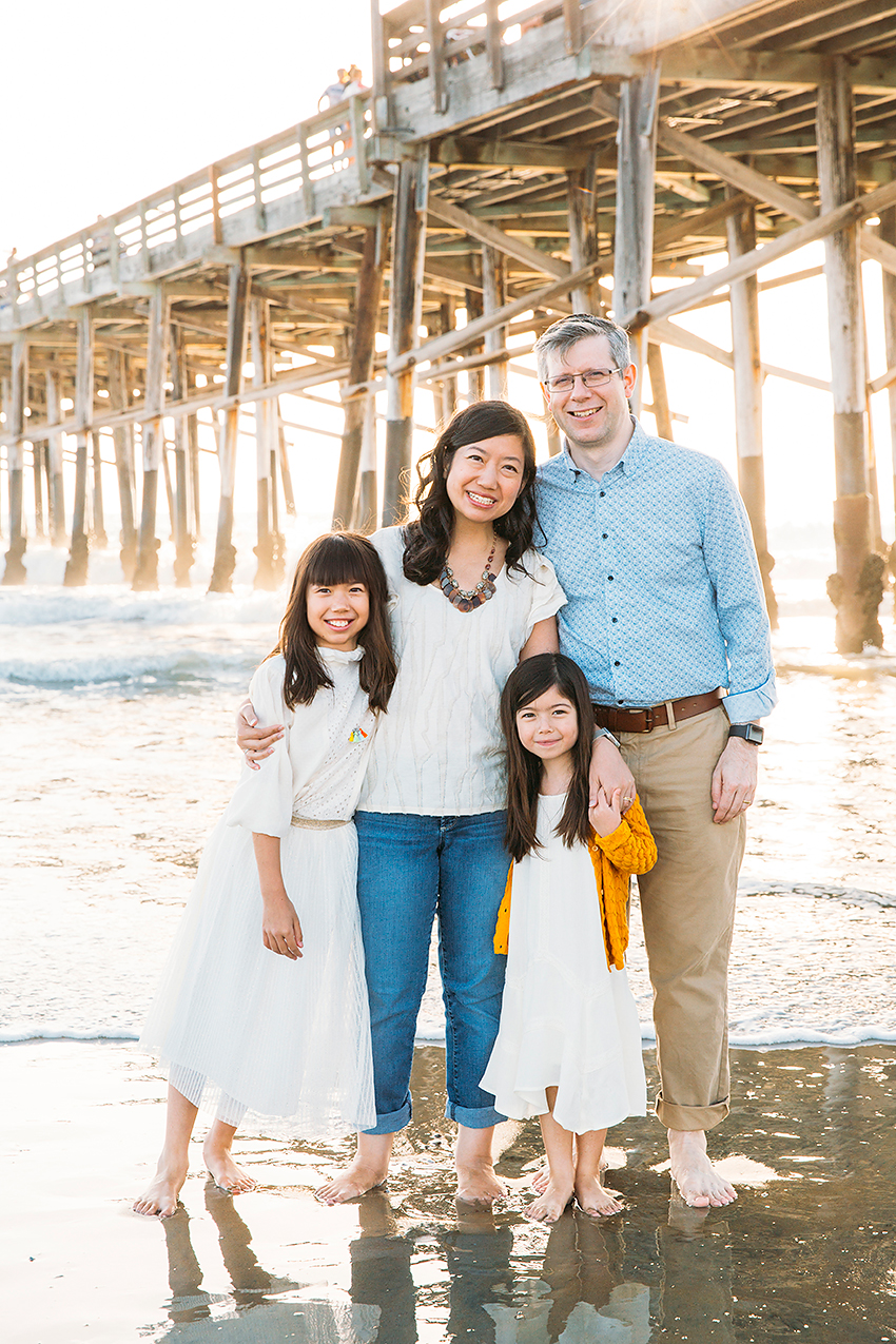 What to Wear for Outfits for Family Photos at the Beach