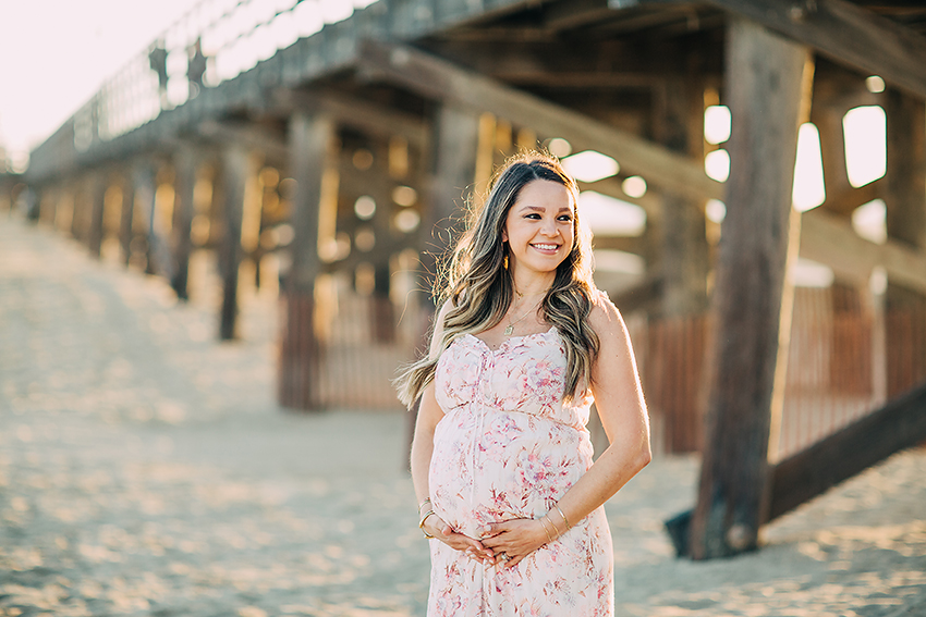 How to Find a Maternity Photographer