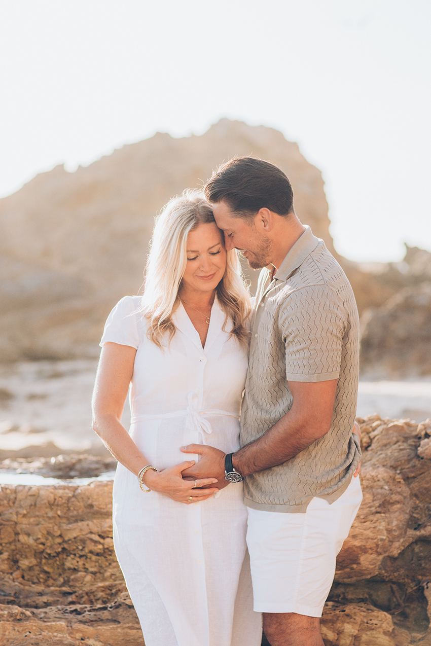 Maternity Pose Ideas for Couples